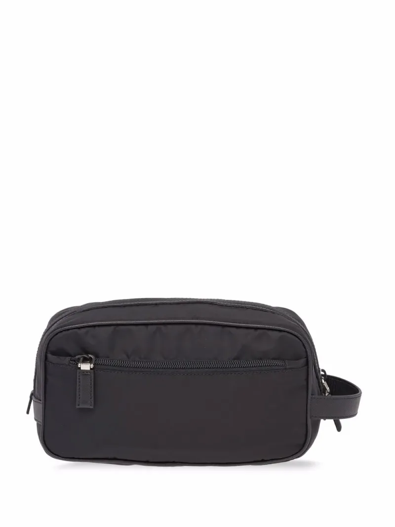Prada — Logo-plaque wash bag — Foto 2 di 5