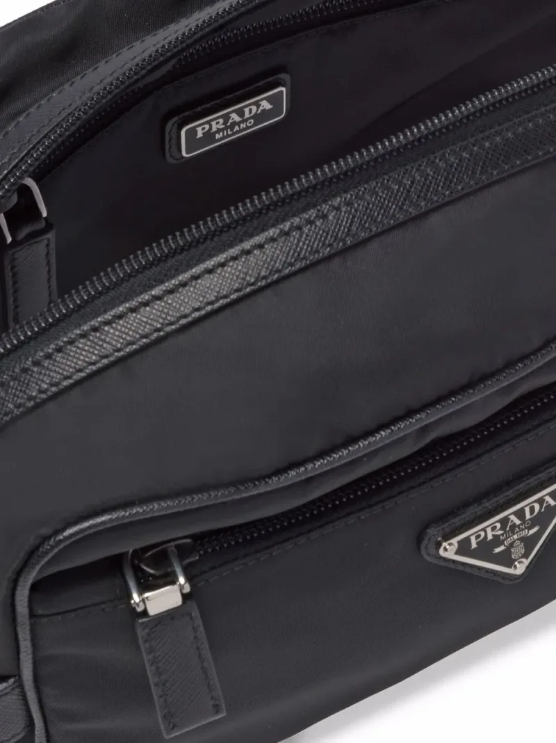 Prada — Logo-plaque wash bag — Foto 5 di 5