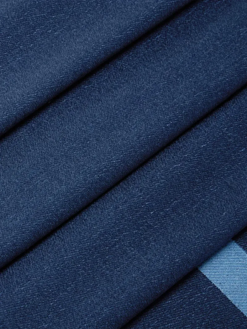 Fendi — Logo-detail scarf — Foto 3 di 3