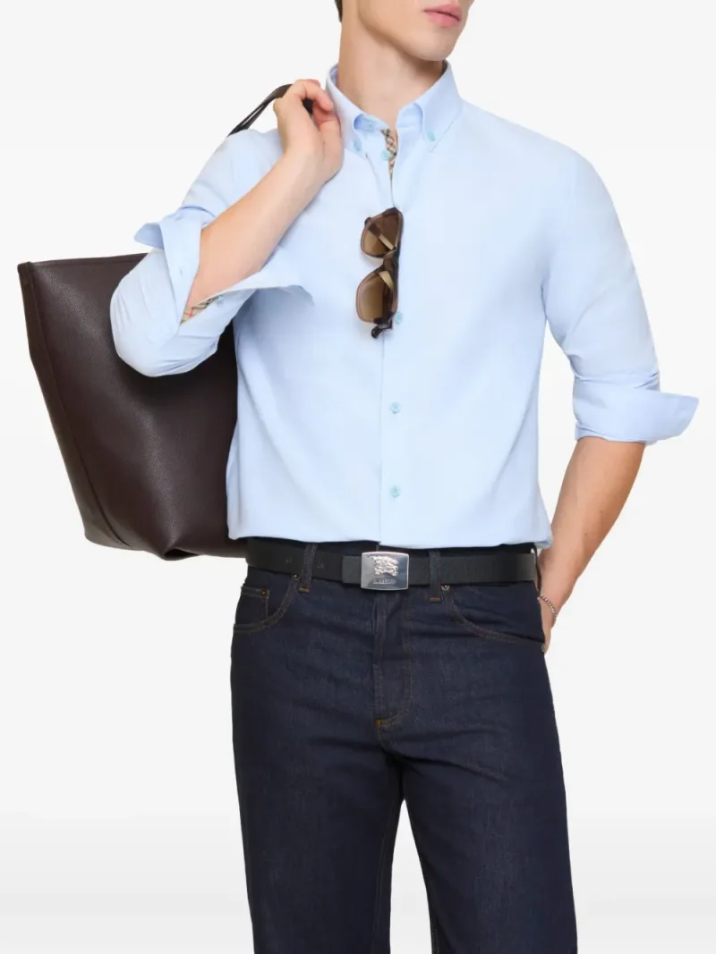 Burberry — Slim fit cotton Oxford shirt — Foto 2 di 3