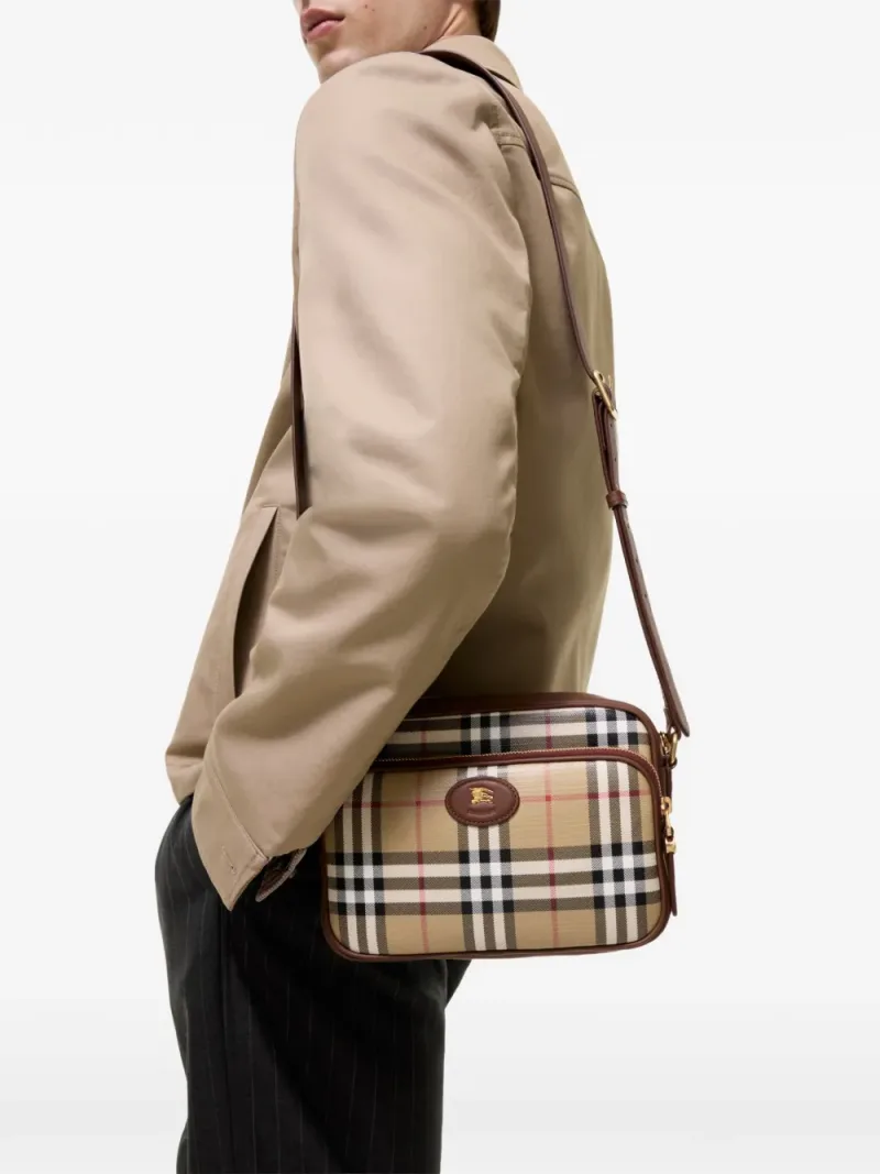 Burberry — Check pocket crossbody bag — Foto 2 di 5