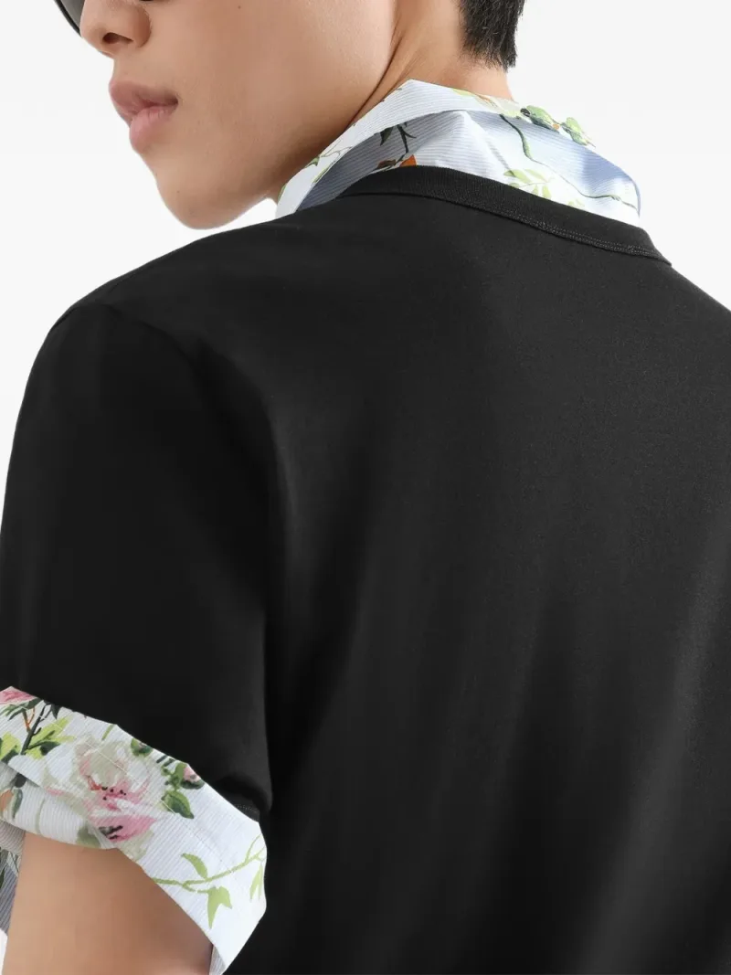 Dolce & Gabbana — Cotton T-shirt with logo plate — Foto 4 di 5