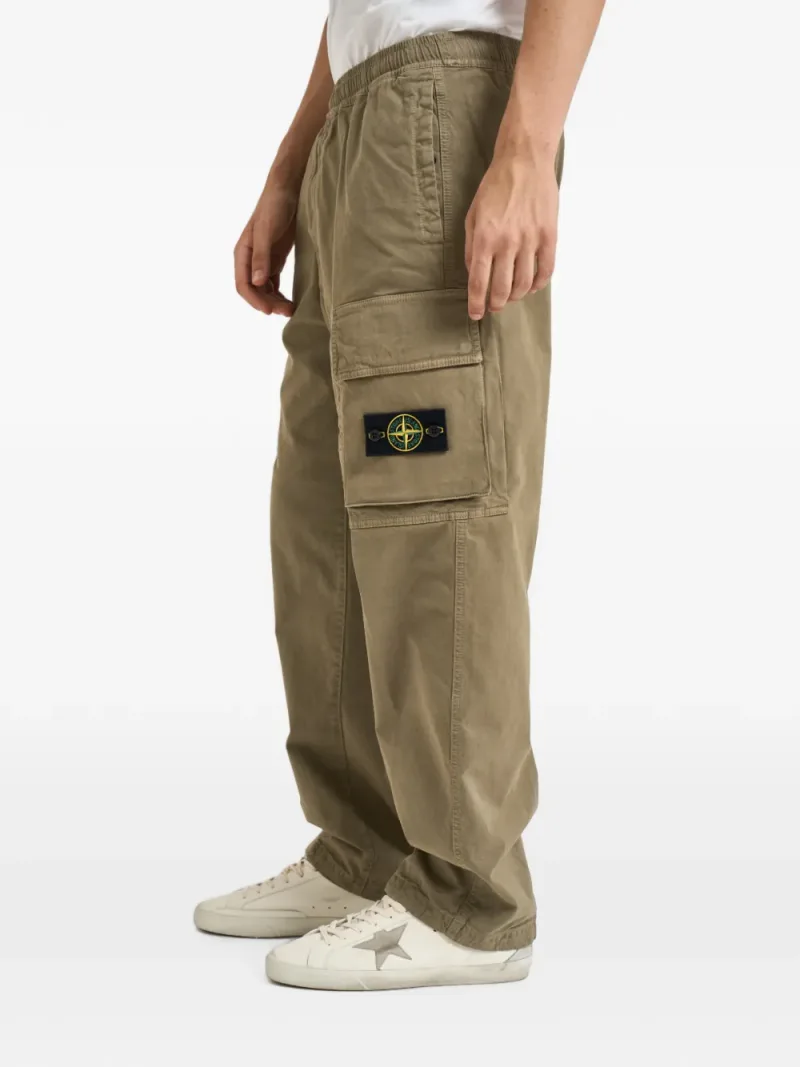 Stone Island — 3100036 stretch organic broken twill cotton 'OLD' effect sweatpants — Photo 2 of 4