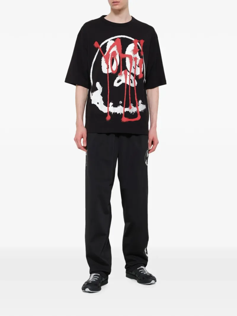 Y-3 — Skull graphic T-shirt in black/red — Photo 2 of 5