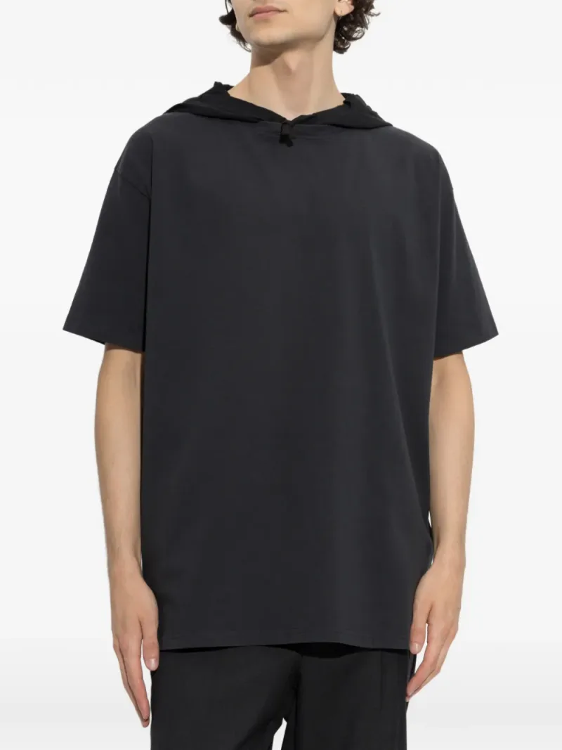 Maison Margiela — Graphic-print hooded T-shirt — Foto 3 di 5