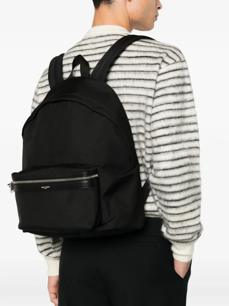 Saint Laurent — City Rucksack mit Lederbesatz — Foto 2 von 5