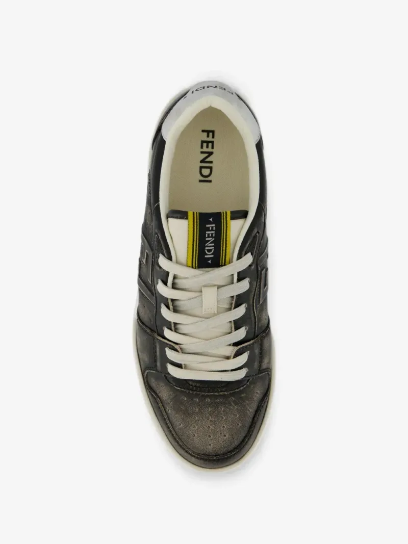 Fendi — Sneaker aus Kalbsleder — Foto 3 von 4