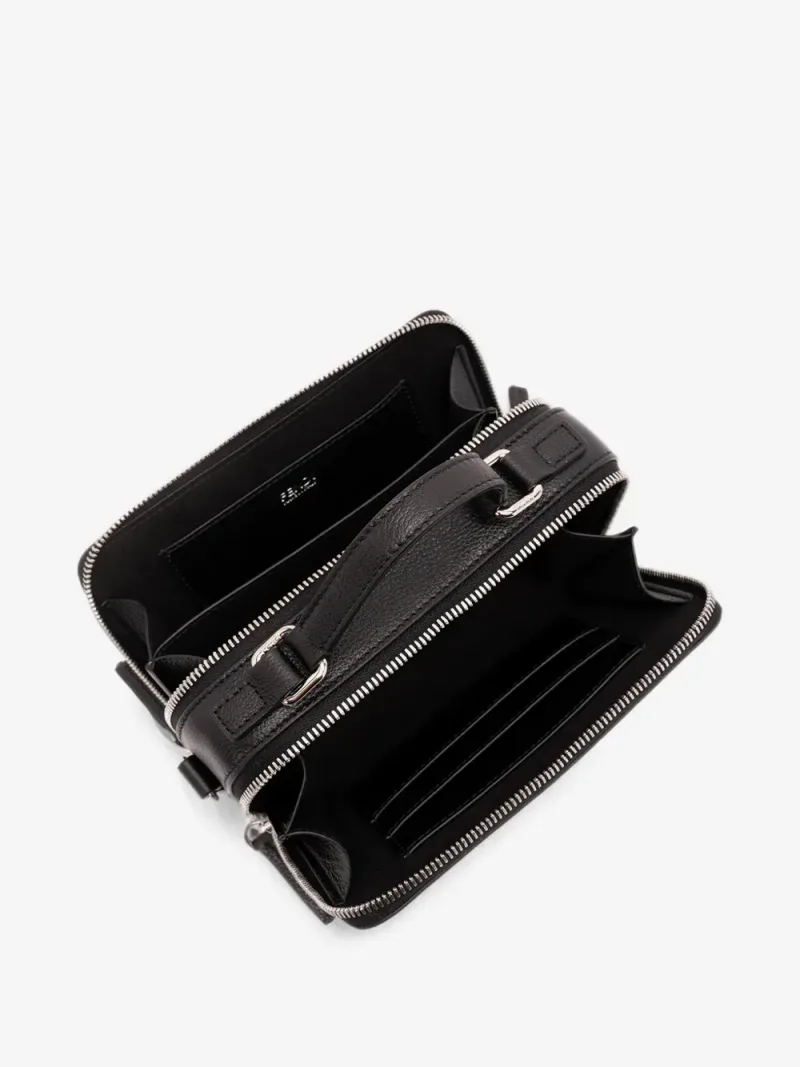 Fendi — Borsa tote in pelle nera — Foto 4 di 5
