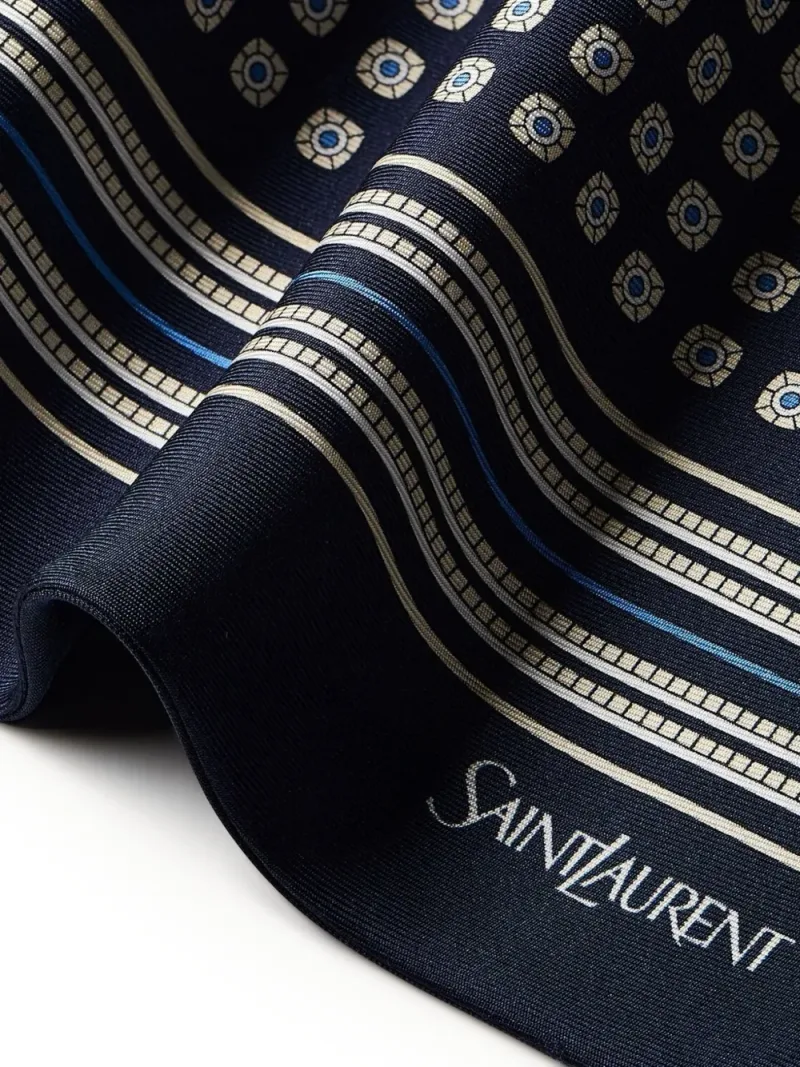 Saint Laurent — Lenço Lavallière em sarja de seda — Foto 2 de 2