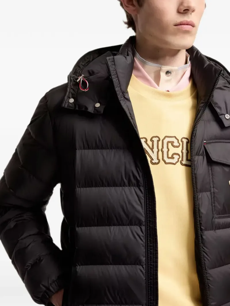Moncler — Verith hooded short down jacket — Foto 5 di 5