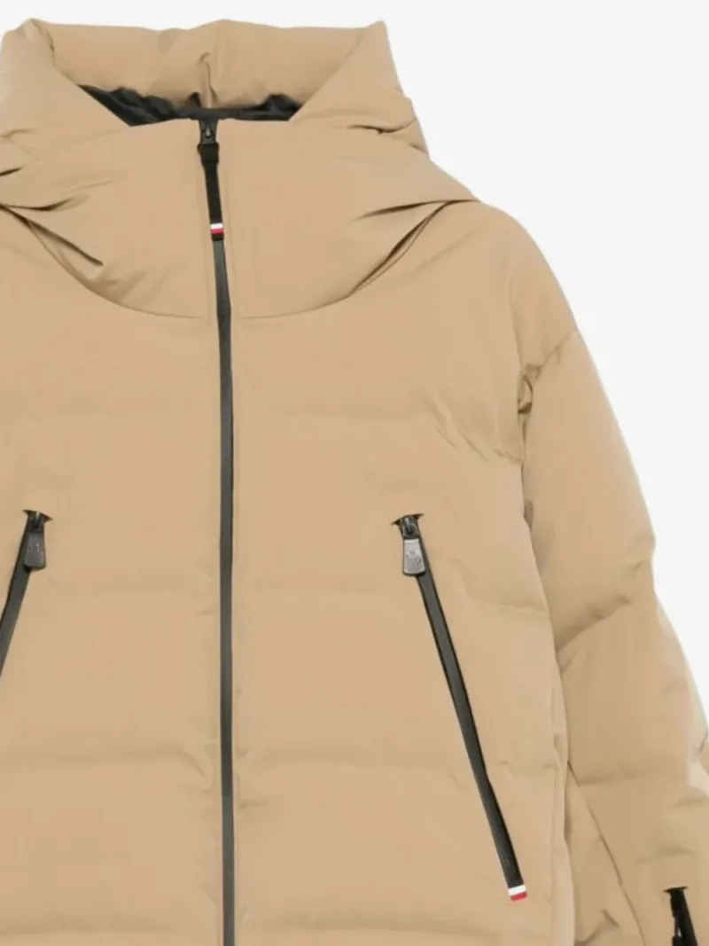 Moncler Grenoble — Giacca trapuntata con cappuccio — Foto 3 di 3