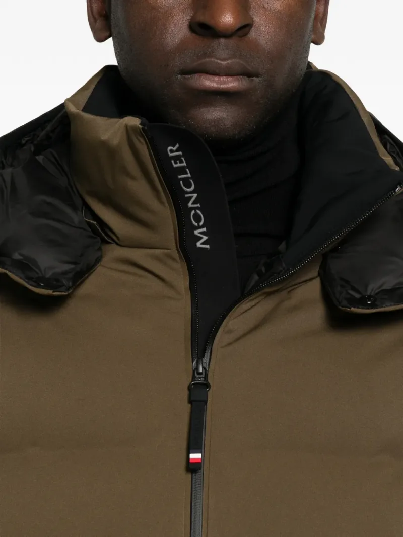 Moncler Grenoble — Piumino trapuntato con cappuccio — Foto 5 di 5