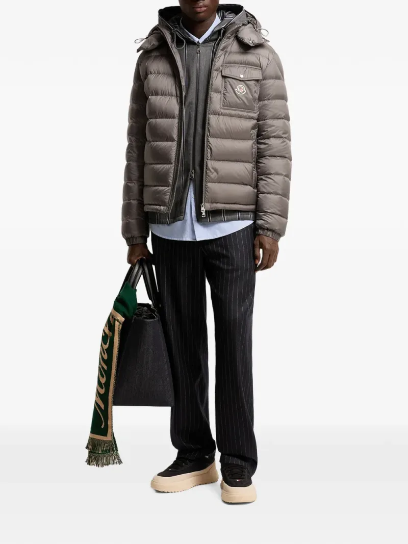 Moncler — Verith hooded short down jacket — Foto 2 di 3